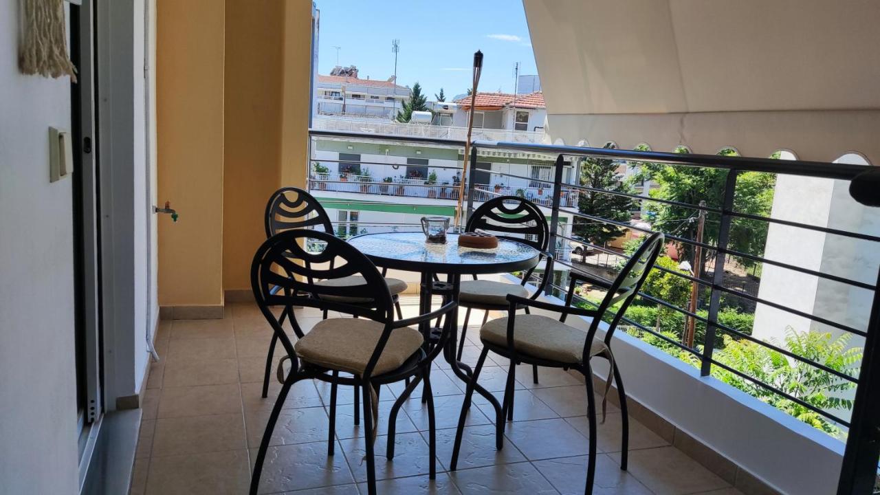 Rock & Roll 2 - Modern Apartment In Trikala Eksteriør bilde