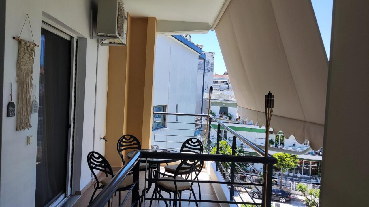 Rock & Roll 2 - Modern Apartment In Trikala Eksteriør bilde